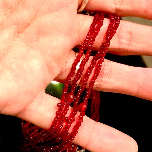 3/$32 VTG 80s Boho Cherry Red 4 Strand Glass Seed Beaded Necklace/Silver Clasp - Picture 5 of 9